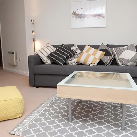 Apartment Lovely 1 Bedroom In Central